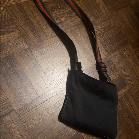 Gucci crossbody bag perfect condition - Picture 5 of 6